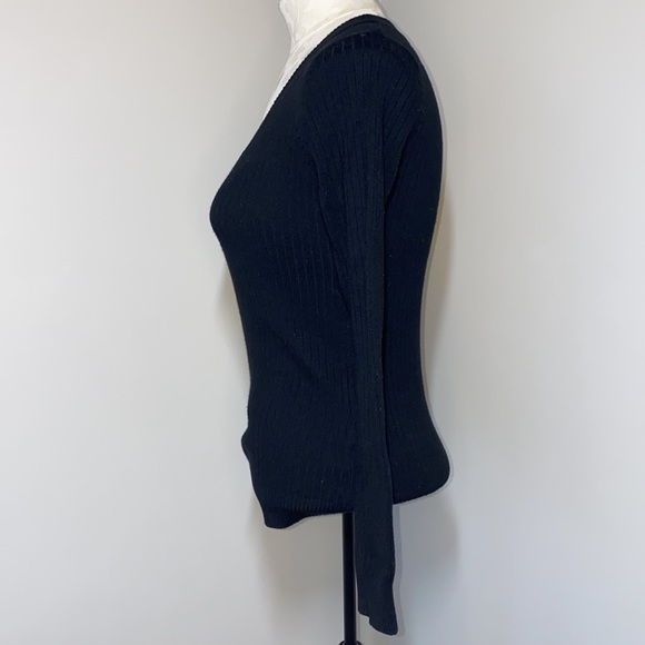 Free with a Bundle - Merona black ribbed scoopneck sweater Size Medium - Picture 5 of 13